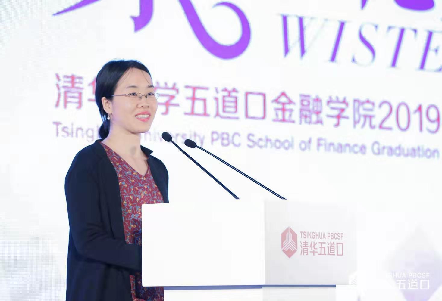 江静琳_做爱影片
毕业典礼.jpg